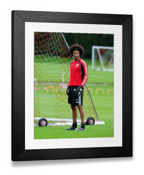 Framed Print : David James Kicks Off New Chapter at Bristol City: Legendary Goalkeeper's First Training Session Framed Print : David James Kicks Off New Chapter at Bristol City: Legendary Goalkeeper's First Training Session