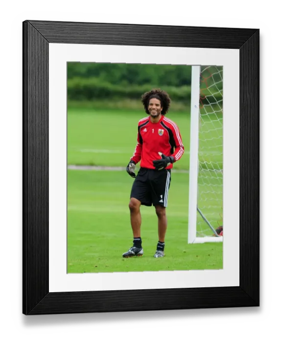 Framed Print : David James Begins New Journey at Bristol City: First Training Session Framed Print : David James Begins New Journey at Bristol City: First Training Session