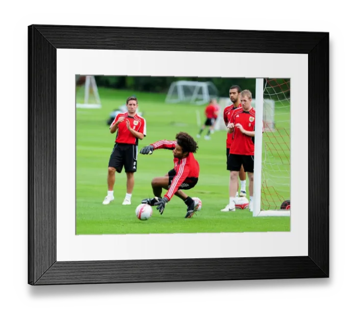 Framed Print : David James Begins New Journey at Bristol City: First Training Session Framed Print : David James Begins New Journey at Bristol City: First Training Session
