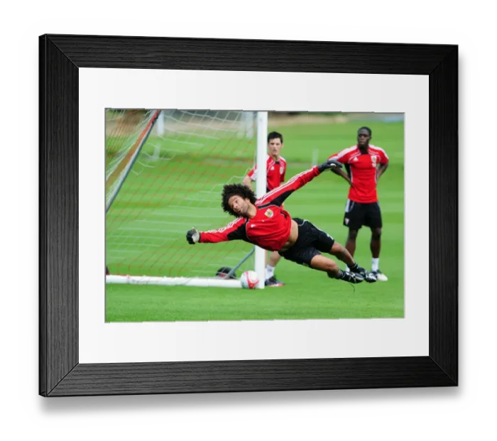Framed Print : David James Begins New Journey at Bristol City: Legendary Goalkeeper's First Training Session Framed Print : David James Begins New Journey at Bristol City: Legendary Goalkeeper's First Training Session
