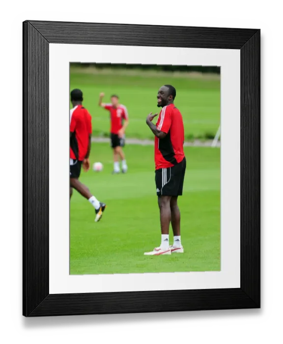 Framed Print : David James Joins Bristol City: First Training Day - Season 10-11 (New Signing) Framed Print : David James Joins Bristol City: First Training Day - Season 10-11 (New Signing)