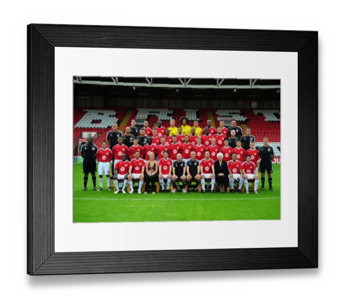 Framed Print : Bristol City First Team: 10-11 Season - Unified Team Image Framed Print : Bristol City First Team: 10-11 Season - Unified Team Image