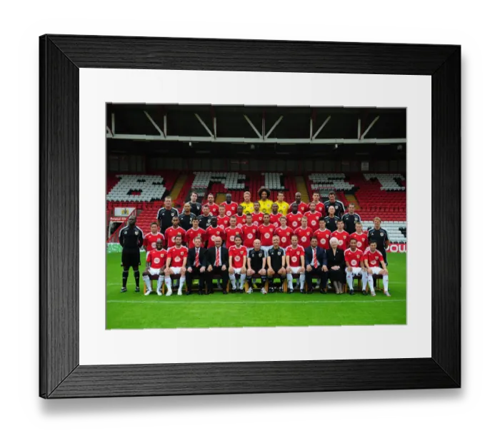 Framed Print : United Front: Bristol City First Team - 10-11 Season