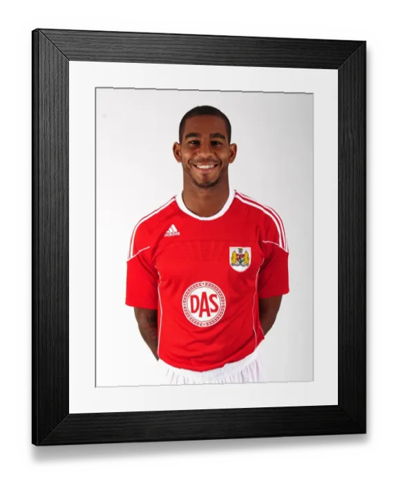 Framed Print : Bristol Citys Marvin Elliott