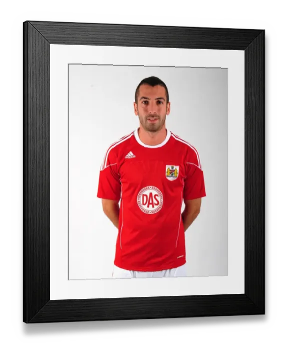 Framed Print : Bristol City FC: Season 10-11 - Head Shots featuring Jamal Campbell-Ryce Framed Print : Bristol City FC: Season 10-11 - Head Shots featuring Jamal Campbell-Ryce