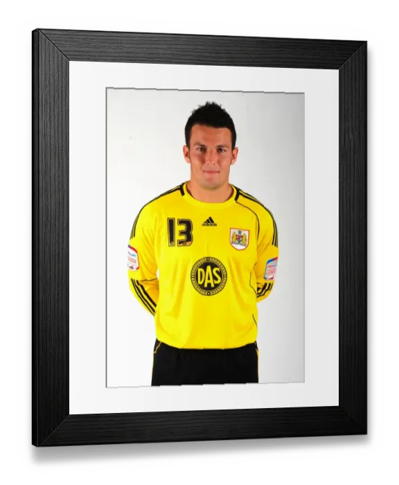 Framed Print : Bristol City Goalkeeper, Stephen Henderson Framed Print : Bristol City Goalkeeper, Stephen Henderson