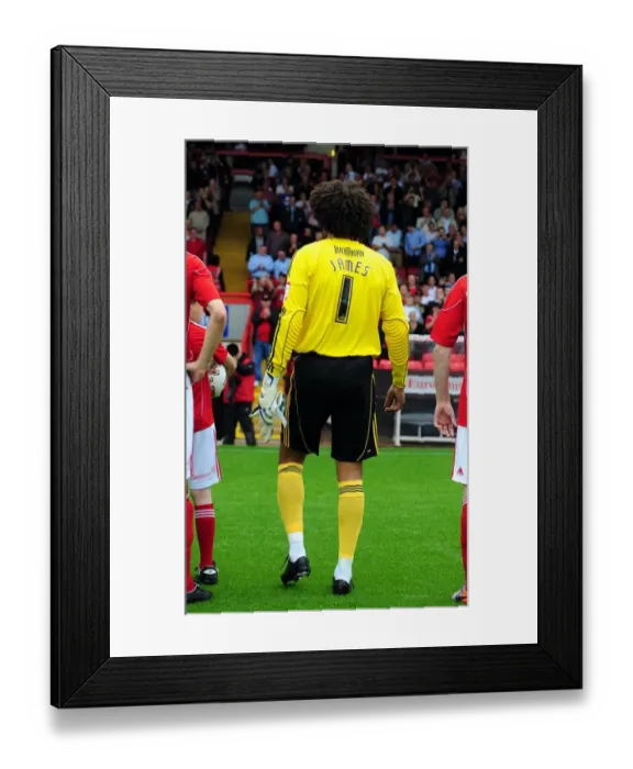 Framed Print : Bristol City vs Millwall: A Football Showdown - Season 10-11 Framed Print : Bristol City vs Millwall: A Football Showdown - Season 10-11