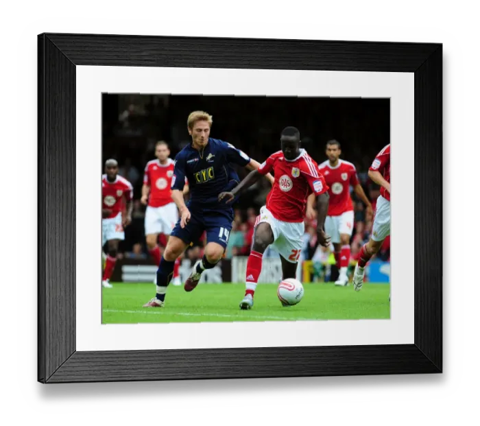 Framed Print : Showdown in Season 10-11: Bristol City vs Millwall Framed Print : Showdown in Season 10-11: Bristol City vs Millwall