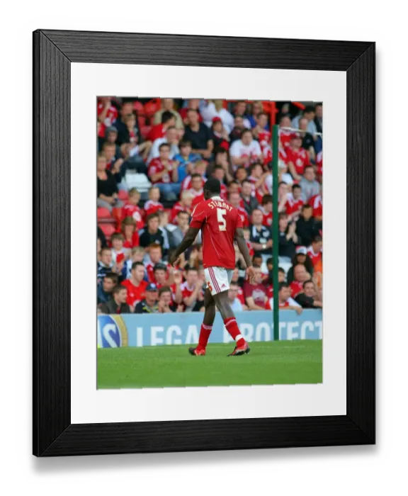 Framed Print : Football Rivalry: Bristol City vs Millwall - Season 10-11 Framed Print : Football Rivalry: Bristol City vs Millwall - Season 10-11