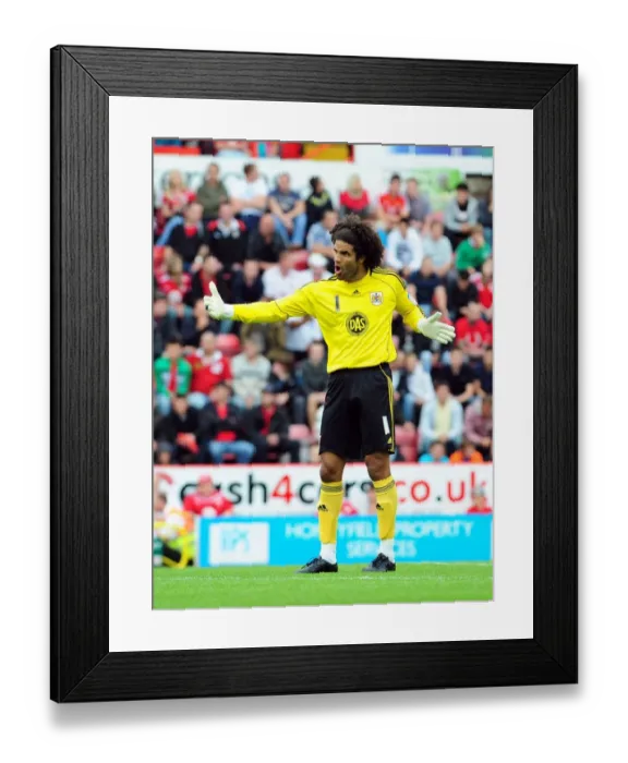 Framed Print : Bristol City vs Millwall: A Football Showdown - Season 10-11 Framed Print : Bristol City vs Millwall: A Football Showdown - Season 10-11