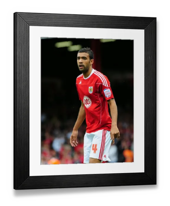 Framed Print : Bristol City vs Millwall: A Football Showdown - Season 10-11 Framed Print : Bristol City vs Millwall: A Football Showdown - Season 10-11