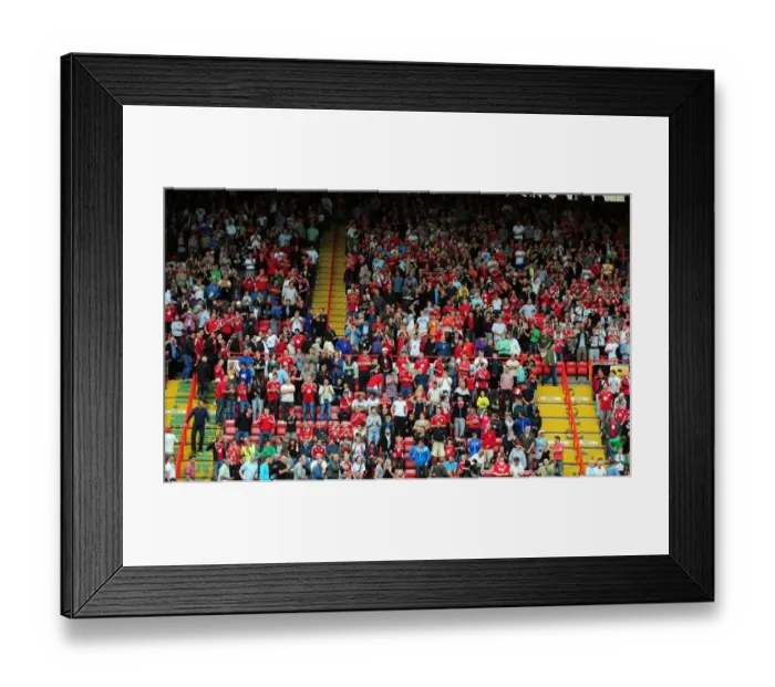 Framed Print : Bristol City vs Millwall: A Football Showdown - Season 10-11 Framed Print : Bristol City vs Millwall: A Football Showdown - Season 10-11
