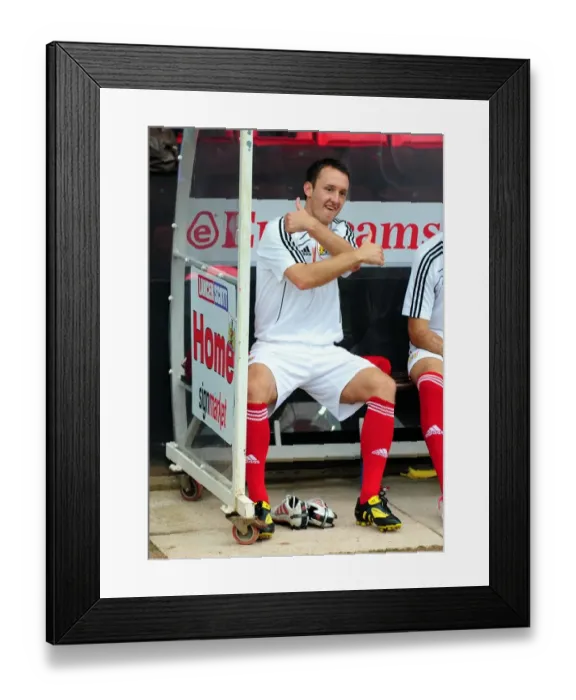 Framed Print : Showdown in Season 10-11: Bristol City vs Millwall Framed Print : Showdown in Season 10-11: Bristol City vs Millwall