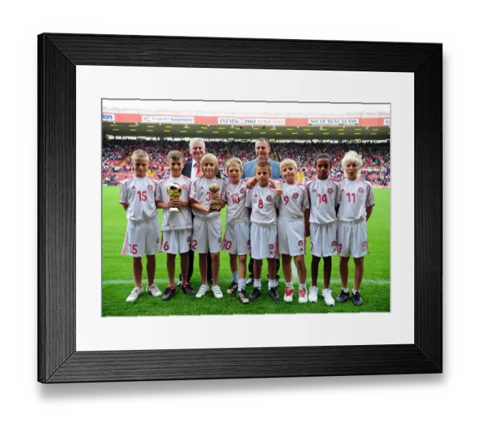 Framed Print : Bristol City vs Millwall: A Football Showdown - Season 10-11
