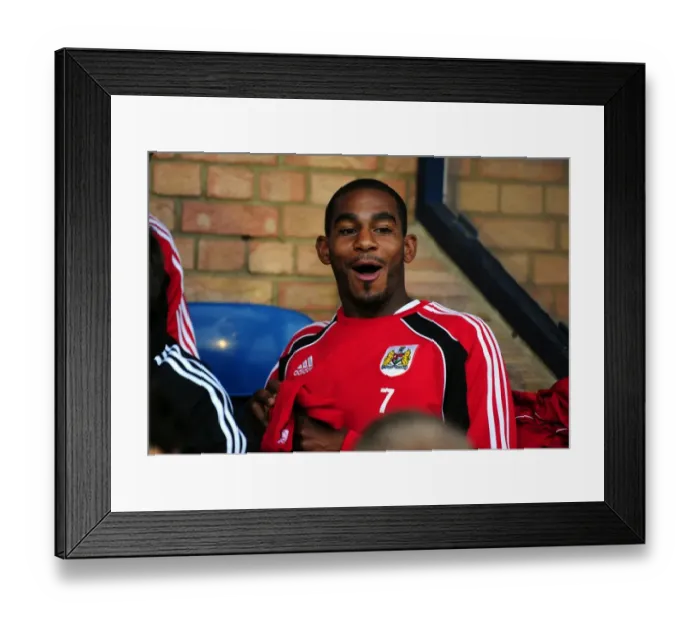 Framed Print : Southend United v Bristol City 100810 Framed Print : Southend United v Bristol City 100810