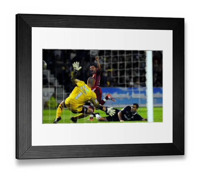 Framed Print : Ivan Sproule Scores for Bristol City in Carling Cup Clash Against Southend United, August 2010
