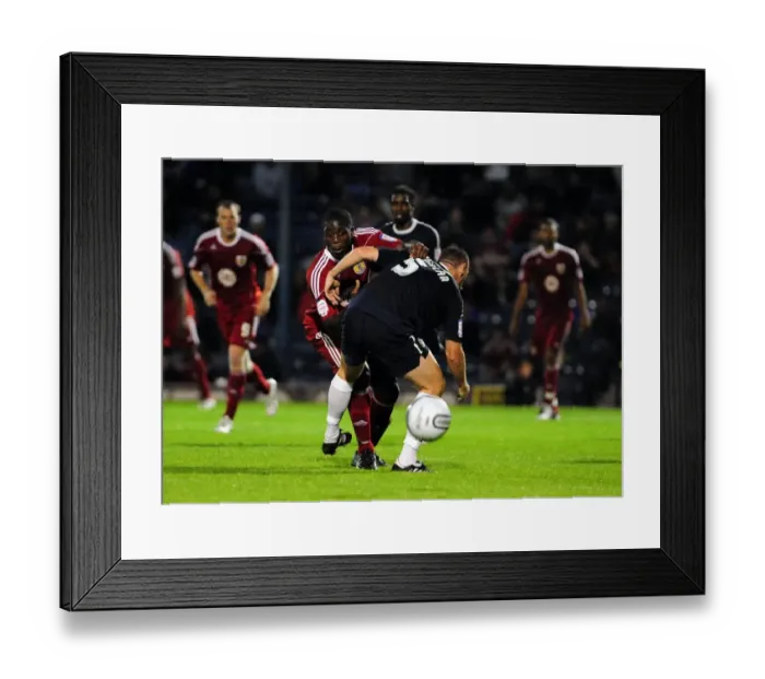 Framed Print : Football Rivalry: Bristol City vs. Southend United - Season 10-11 Framed Print : Football Rivalry: Bristol City vs. Southend United - Season 10-11