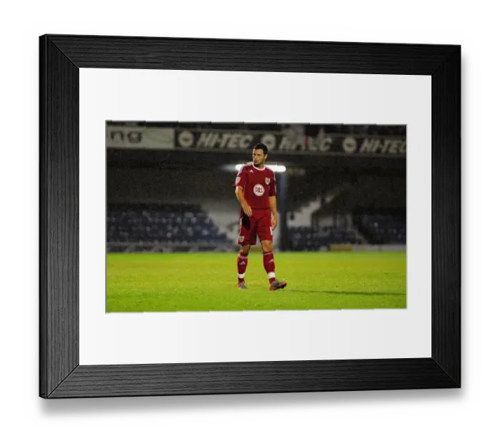 Framed Print : Disappointed Ivan Sproule: Bristol City Exit Carling Cup at Roots Hall