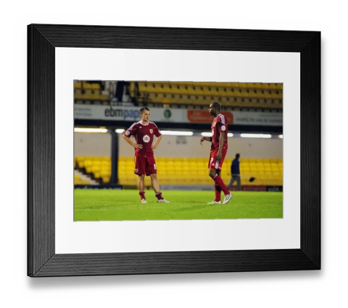 Framed Print : Disappointed Duo: Gavin Williams and Marvin Elliott of Bristol City After Carling Cup Loss to Southend United
