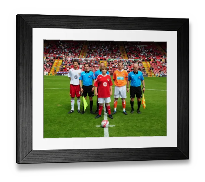 Framed Print : Bristol City v Blackpool Framed Print : Bristol City v Blackpool