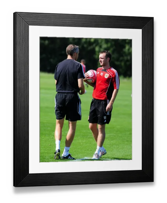 Framed Print : Bristol City First Team Training: September 2, 2010 (Training Session) Framed Print : Bristol City First Team Training: September 2, 2010 (Training Session)