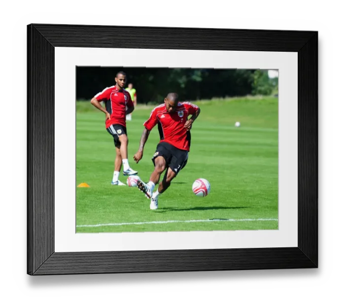 Framed Print : Bristol City First Team: Gearing Up for the 2010-11 Season - Training Session (September 2, 2010) Framed Print : Bristol City First Team: Gearing Up for the 2010-11 Season - Training Session (September 2, 2010)