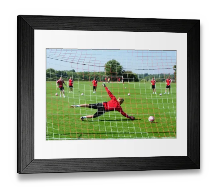 Framed Print : Bristol City First Team: Training Session - September 2010 Framed Print : Bristol City First Team: Training Session - September 2010