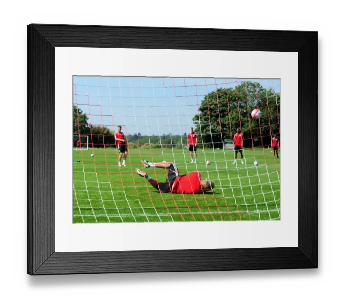 Framed Print : Bristol City First Team: Training for Season 10-11 (September 2, 2010) Framed Print : Bristol City First Team: Training for Season 10-11 (September 2, 2010)