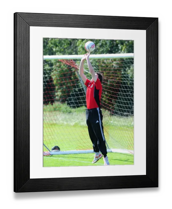Framed Print : Bristol City First Team: Training Session - September 2010 (Season 10-11) Framed Print : Bristol City First Team: Training Session - September 2010 (Season 10-11)