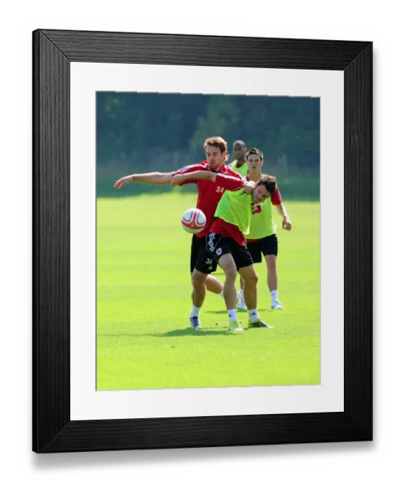 Framed Print : Bristol City First Team: 2010-11 Season Kick-Off Training (September 2, 2010)