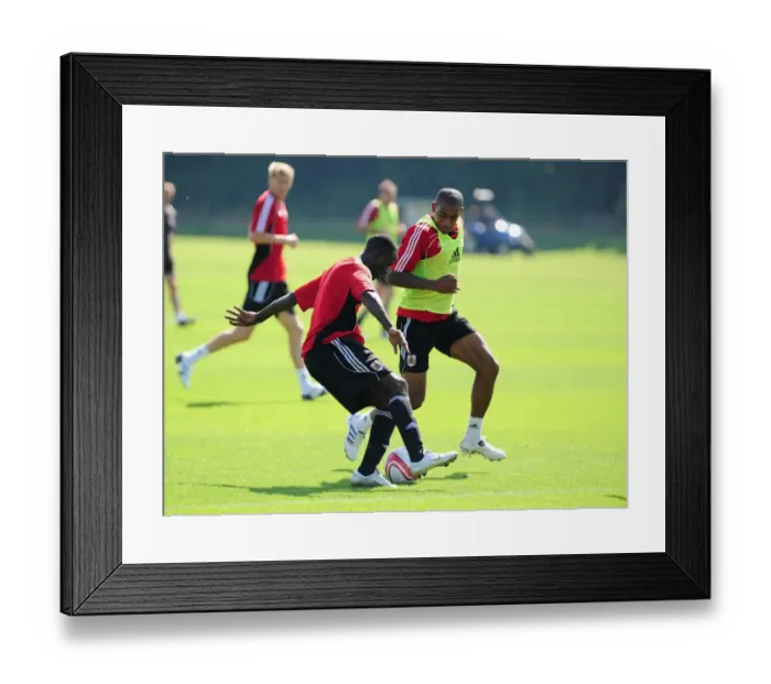 Framed Print : Bristol City First Team: Preparing for the 2010-11 Season - Training Session (September 2, 2010)