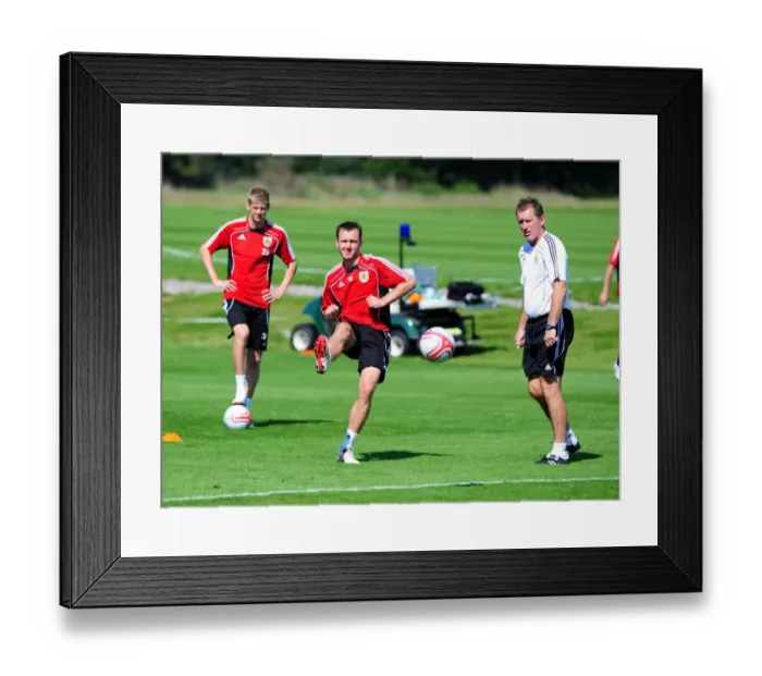 Framed Print : Bristol City First Team: Gearing Up for Season 10-11 - Training Sessions (September 2, 2010) Framed Print : Bristol City First Team: Gearing Up for Season 10-11 - Training Sessions (September 2, 2010)