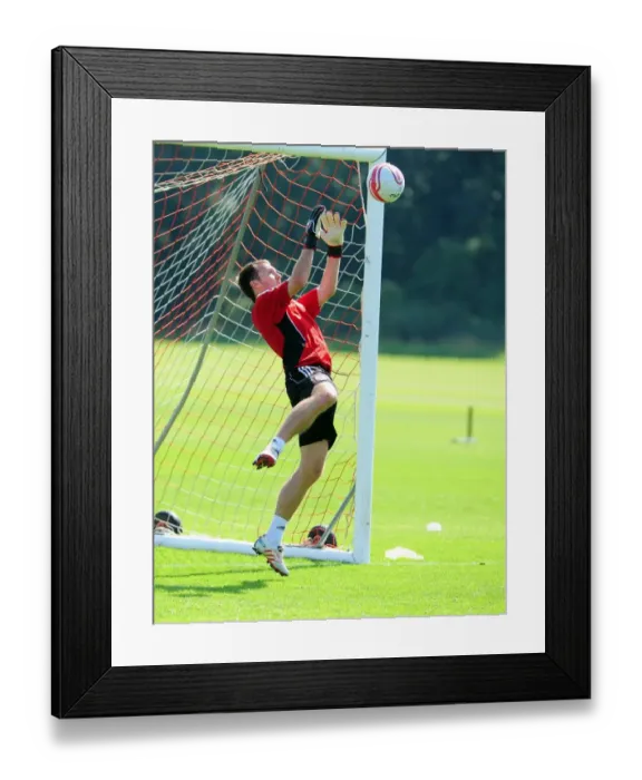 Framed Print : Bristol City First Team: Training Session - Season 10-11 (Episode 9, 2-9-11)