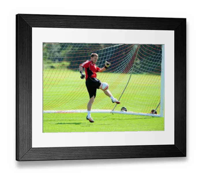 Framed Print : Bristol City First Team Training: Session 2-9-11, Season 10-11