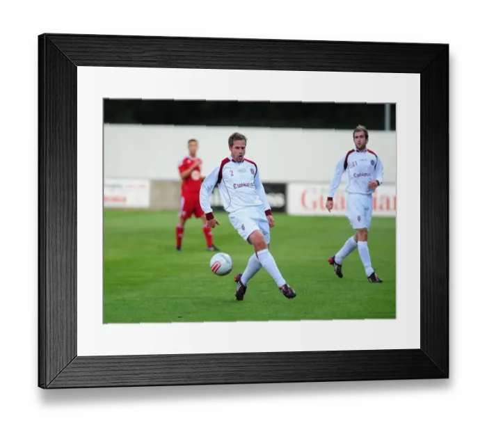 Framed Print : Paulton Rovers v Bristol City Framed Print : Paulton Rovers v Bristol City