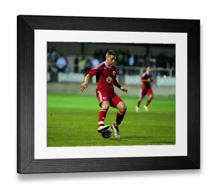Framed Print : Rivalry on the Pitch: Bristol City vs Paulton Rovers - Season 10-11 Framed Print : Rivalry on the Pitch: Bristol City vs Paulton Rovers - Season 10-11