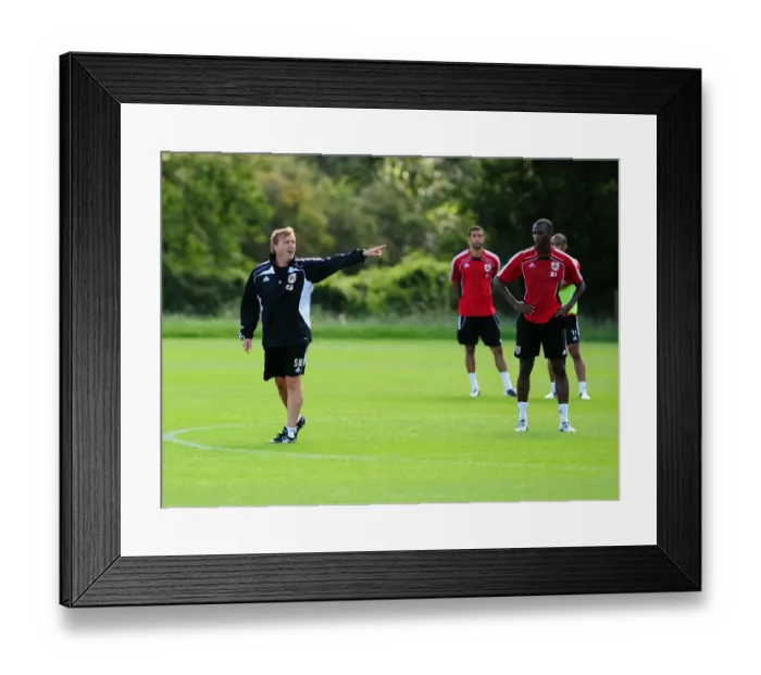 Framed Print : Bristol City First Team: Gearing Up for the 2010-11 Season - Training Session (9-9-10)