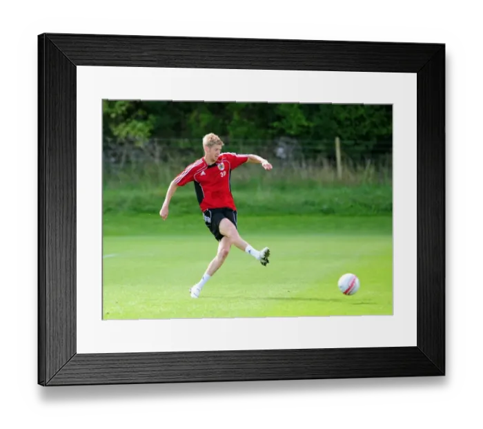 Framed Print : Bristol City First Team: Gearing Up for the 2010-11 Season - Training Session (September 9, 2010) Framed Print : Bristol City First Team: Gearing Up for the 2010-11 Season - Training Session (September 9, 2010)