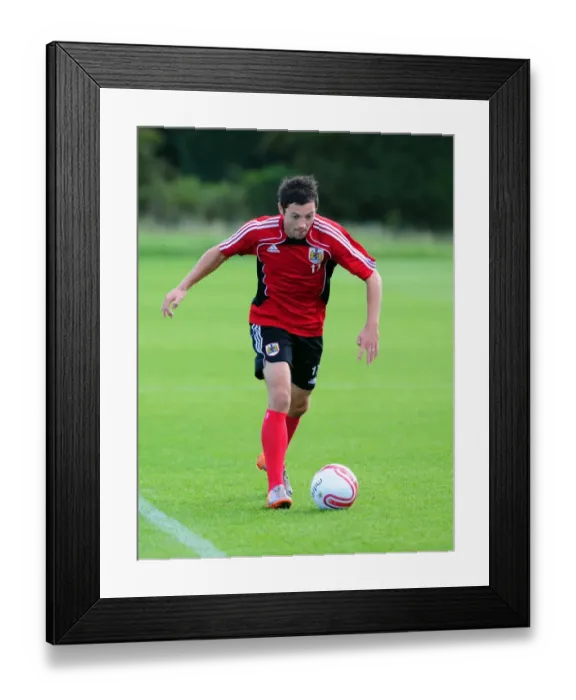 Framed Print : Bristol City First Team: Gearing Up for Season 10-11 - Training Session on September 9, 2010 Framed Print : Bristol City First Team: Gearing Up for Season 10-11 - Training Session on September 9, 2010