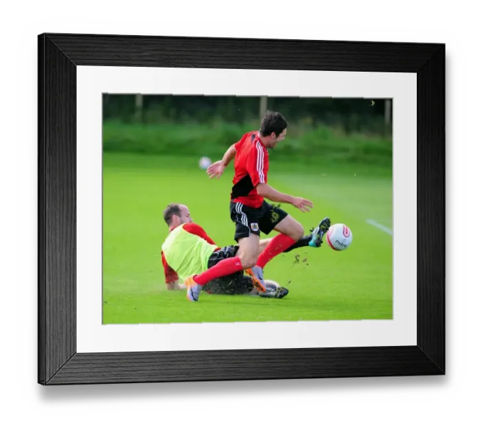 Framed Print : Bristol City First Team: Gearing Up for Season 10-11 - Training Session on September 9, 2010
