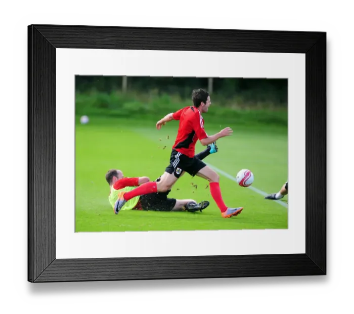 Framed Print : Bristol City First Team: Gearing Up for Season 10-11 - Training Session on September 9, 2010
