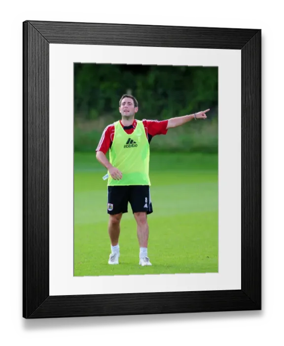 Framed Print : Bristol City First Team: Kicking Off Season 10-11 Training - September 9, 2010 Framed Print : Bristol City First Team: Kicking Off Season 10-11 Training - September 9, 2010