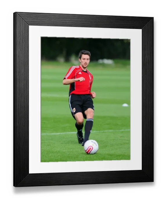 Framed Print : Bristol City First Team: Gearing Up for the Big League - Training Session 9-9-10, Season 10-11 Framed Print : Bristol City First Team: Gearing Up for the Big League - Training Session 9-9-10, Season 10-11
