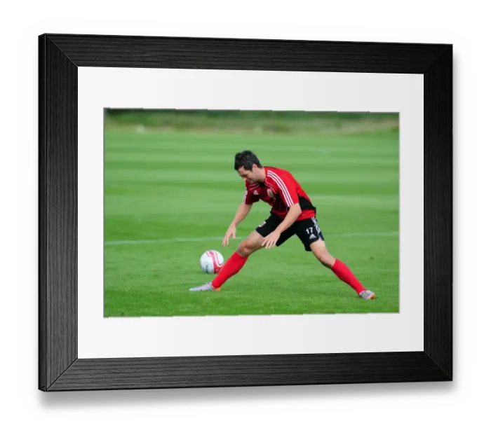 Framed Print : Bristol City First Team: 2010-11 Season Gear-Up: Training Session (September 9) Framed Print : Bristol City First Team: 2010-11 Season Gear-Up: Training Session (September 9)