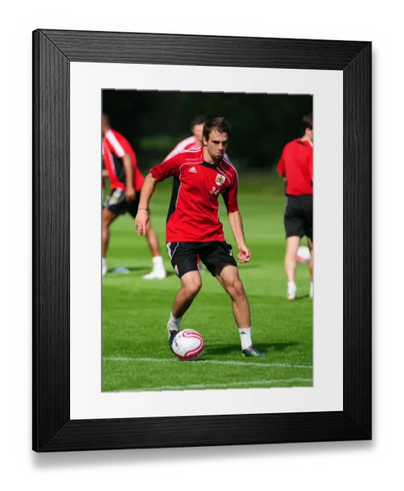 Framed Print : Bristol City First Team: Gearing Up for Season 10-11 - Training Session on September 9, 2010