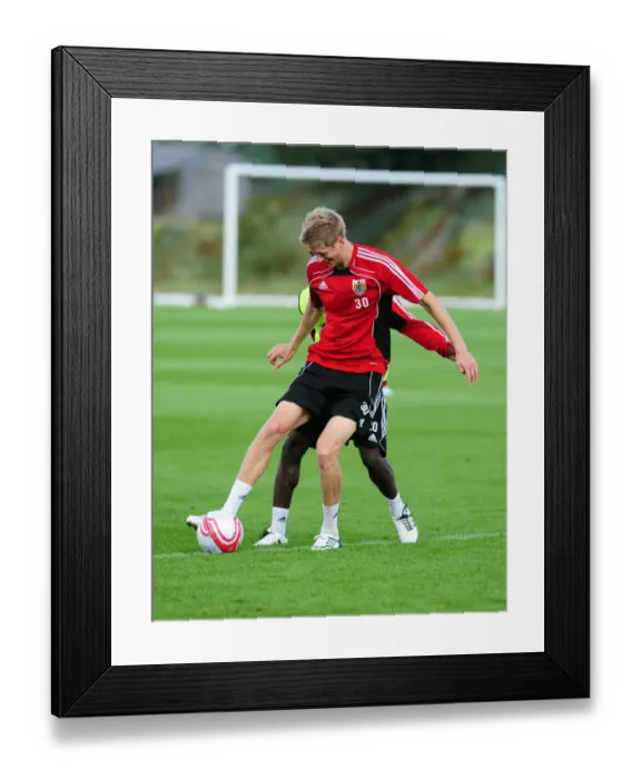 Framed Print : Bristol City First Team: Gearing Up for the 2010-11 Season - Training Session (9-9-10)