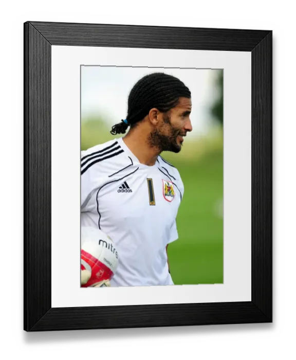 Framed Print : Bristol City First Team: Gearing Up for the 2010-11 Season - Training Session (September 9, 2010) Framed Print : Bristol City First Team: Gearing Up for the 2010-11 Season - Training Session (September 9, 2010)
