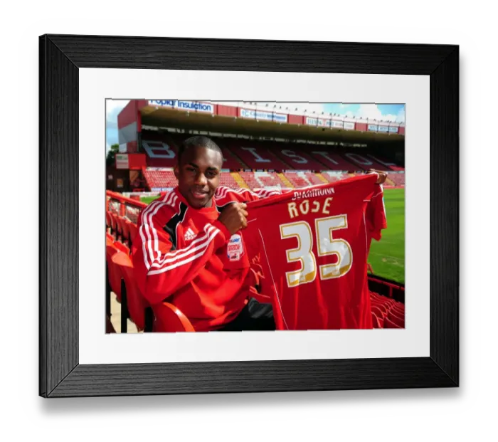 Framed Print : Bristol City First Team: Gearing Up for the 2010-11 Season - Training Session (September 9, 2010) Framed Print : Bristol City First Team: Gearing Up for the 2010-11 Season - Training Session (September 9, 2010)