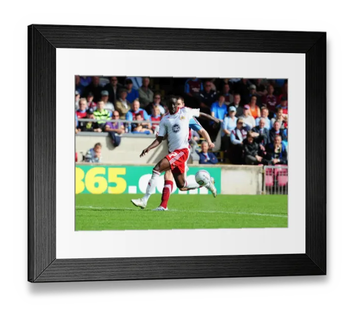 Framed Print : Adomah's Thrilling Run: Scunthorpe United vs. Bristol City, Championship 2010 Framed Print : Adomah's Thrilling Run: Scunthorpe United vs. Bristol City, Championship 2010