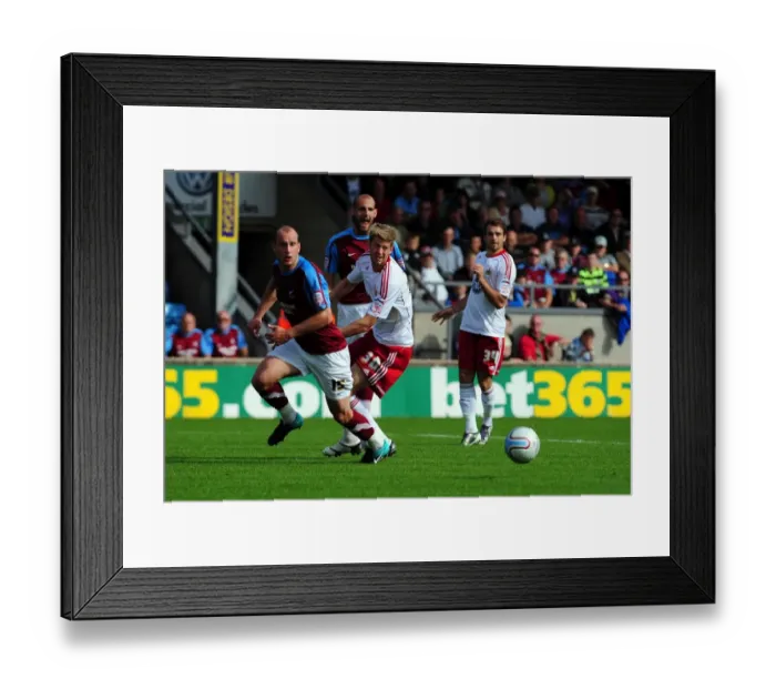 Framed Print : Battling for Control: Stead vs. Mirfin in the Intense Championship Clash between Scunthorpe United and Bristol City (September 11, 2010) Framed Print : Battling for Control: Stead vs. Mirfin in the Intense Championship Clash between Scunthorpe United and Bristol City (September 11, 2010)